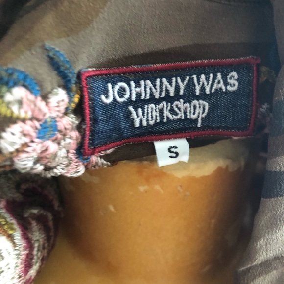 Johnny Was 100% Silk Blouse Size Small - Picture 11 of 11